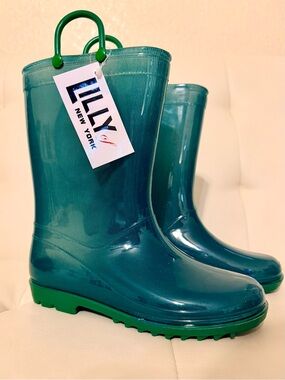 Lilly of New York Kids Teal Rain Boots with Green Soles size Y1
